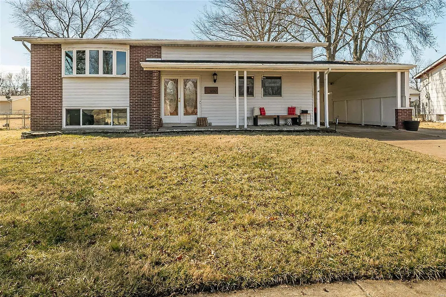 1250 Sandy Dr photo 1