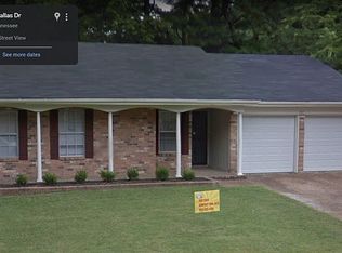 3325 Leschallas Dr, Memphis, TN 38128