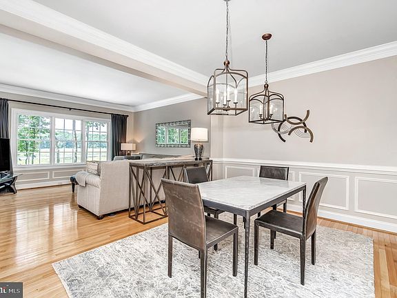 2nd image of 16840 Panorama Dr