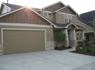 553 W Valentino Dr, Meridian, ID 83646