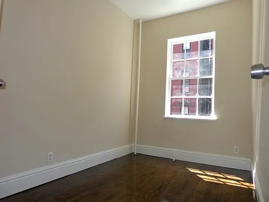 Rented by Citi Habitats | media 39