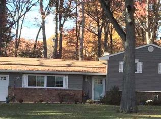 112 Oak Creek Rd, East Windsor, NJ 08520