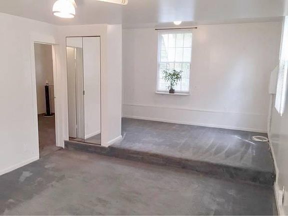 Living Room w/ Fan & Fireplace