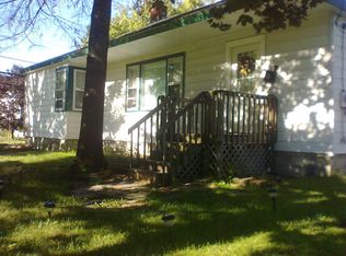 2 Peterson Ter, South Burlington, VT 05403