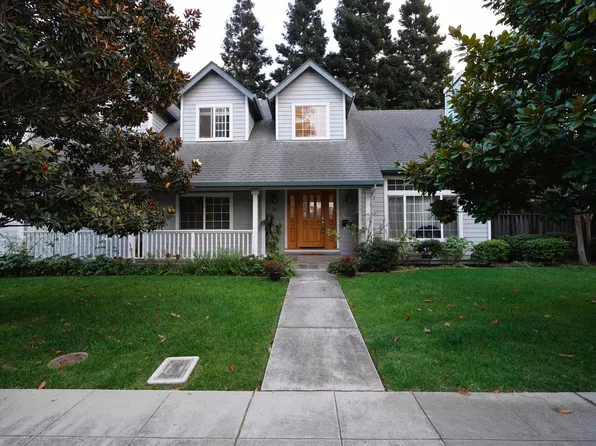 821 Moraga Dr, Mountain View, CA 94041