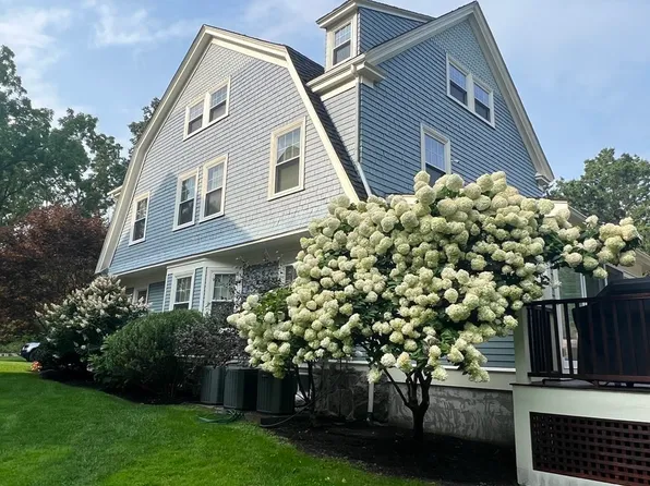 34 Glen Rd, Winchester, MA 01890