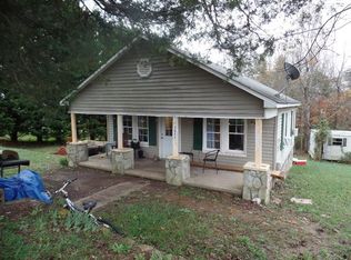 2045 E Flat Church Rd, Lenoir, NC 28645