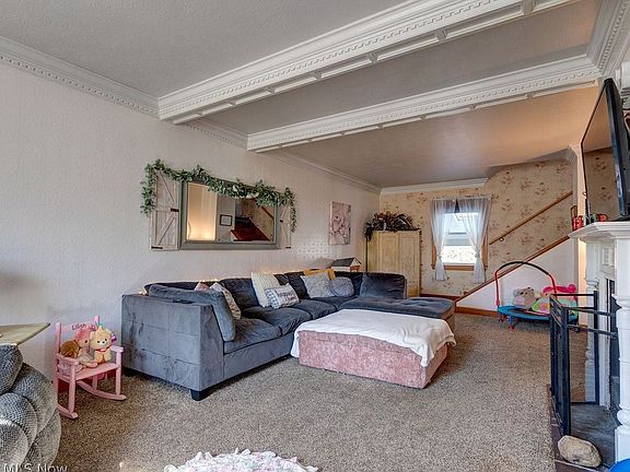 4th image of 29845 Arthur Ave