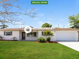 8828 Robin Rd, Seminole, FL 33777