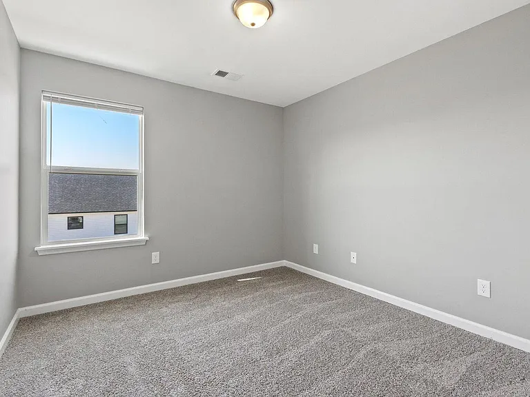 103 Tyler Way — Photo 6