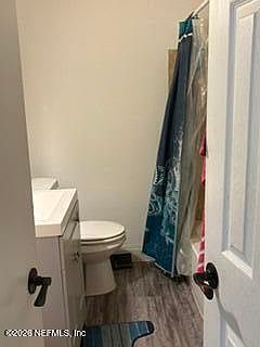 5th image of 6404 BARTHOLF Avenue