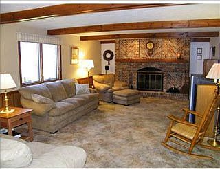 5th image of 307 Knobs Hill Ct