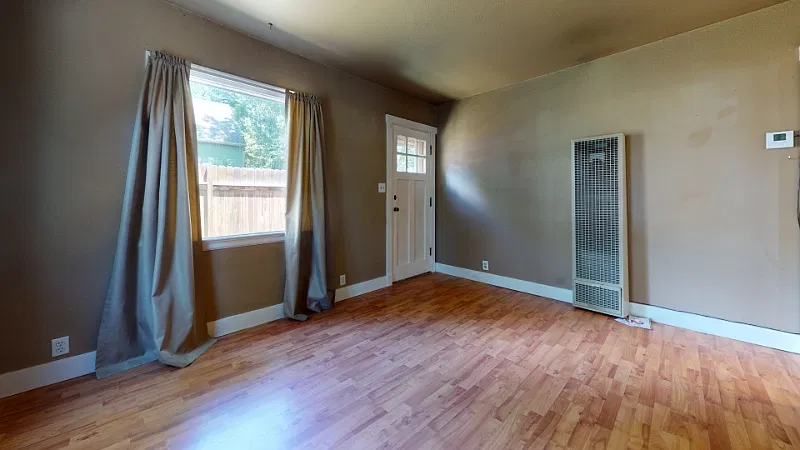 804 Clark Ave - 2 — Photo 2