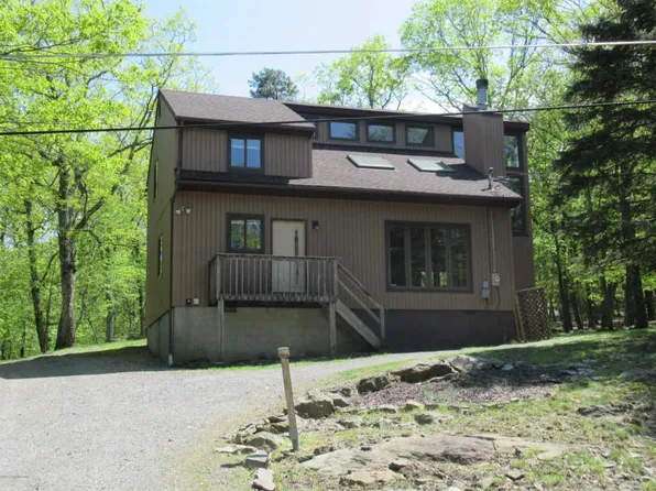 4111 Sycamore Ln, East Stroudsburg, PA 18301