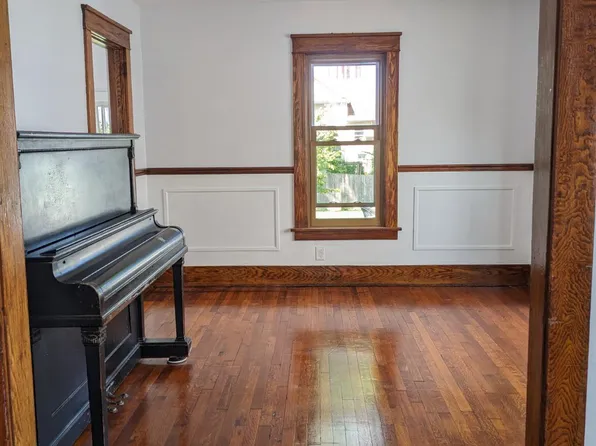 133 West Ave, East Rochester, NY 14445