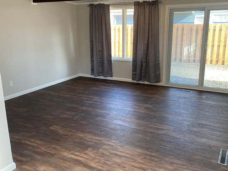 1528 SW 23rd Park — Photo 10