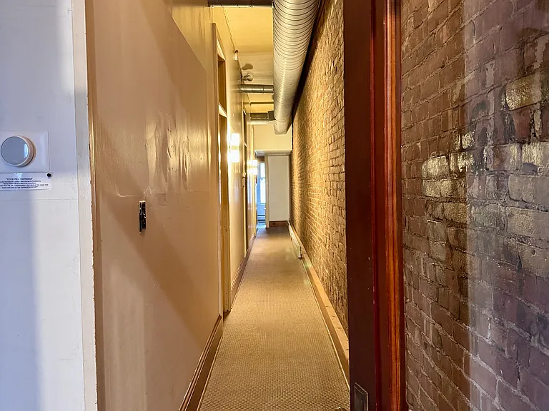 Main St — Photo 6