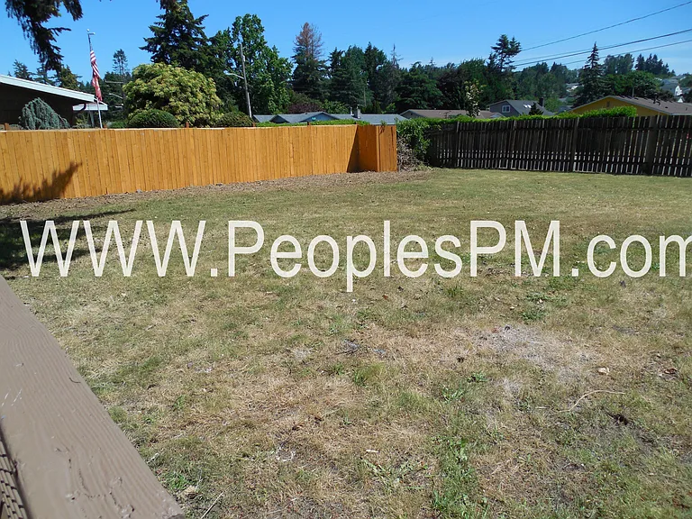 1505 29th St SE — Photo 18