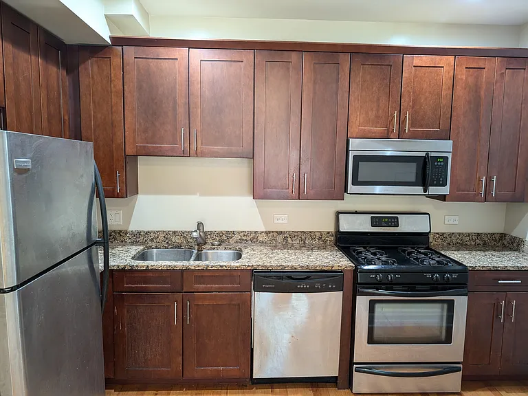 802 Brummel St #3 — Photo 5