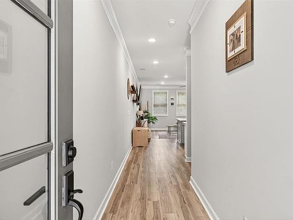 3rd image of 3374 Verdi Ln