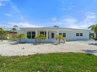 6715 Georgia Ave, Bradenton, FL 34207