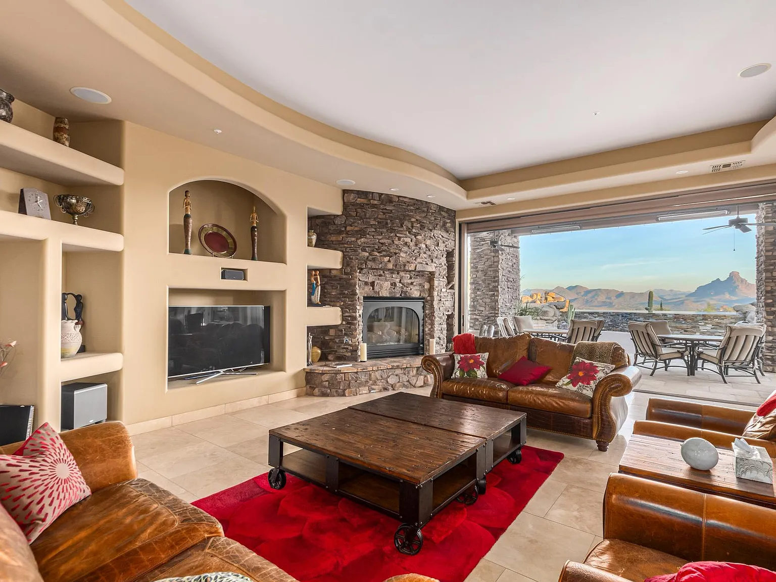 5 bed, 4.5 bath, 3857 sqft, $13,000 — Photo 3