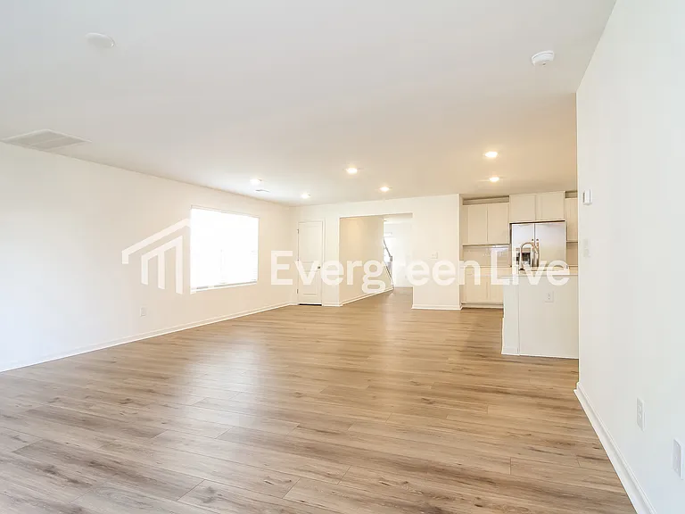 112 Stokely Way — Photo 3