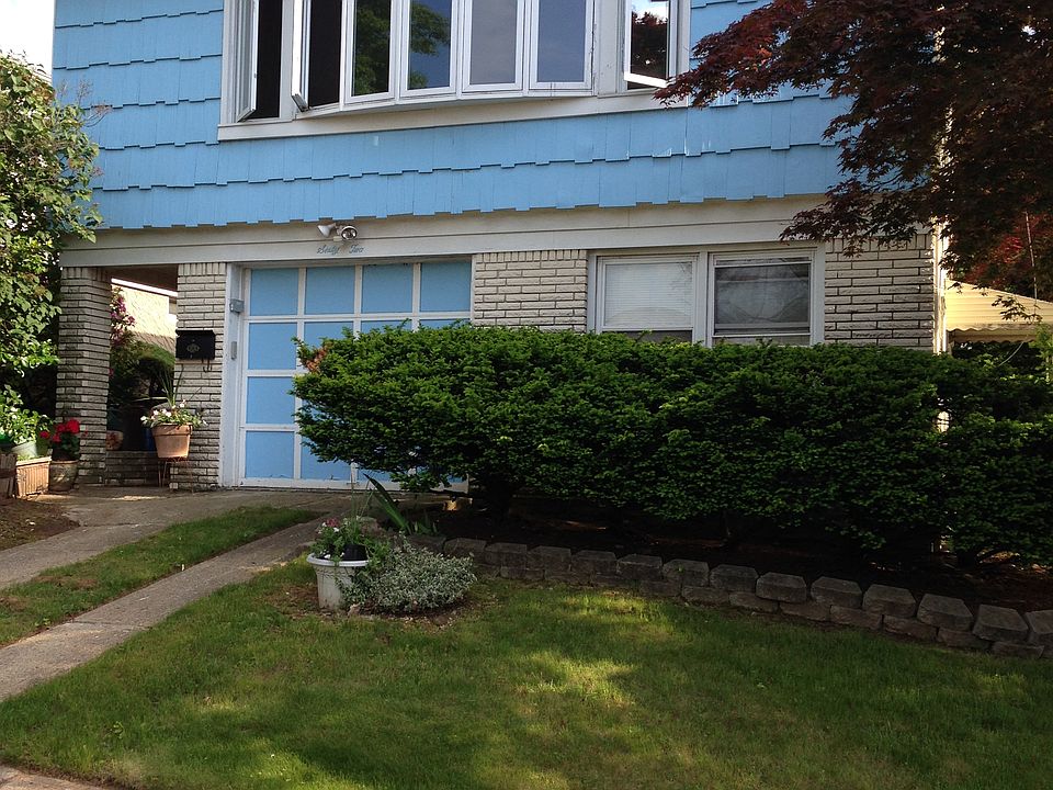 1st image of 62 McDonald St