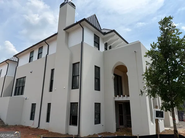 180 5th St, Fayetteville, GA 30214