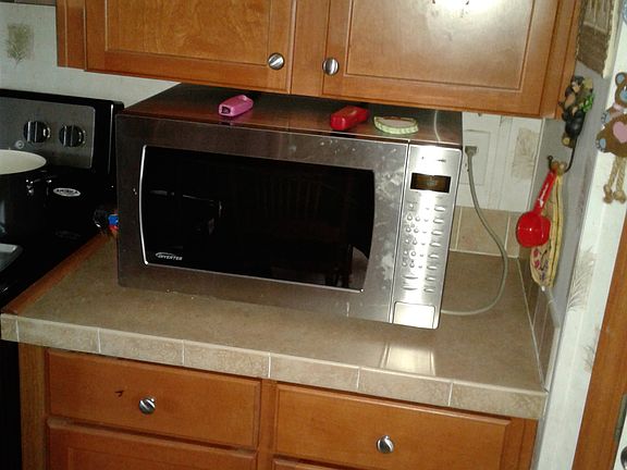 3rd image of 567 Lindsey Dr
