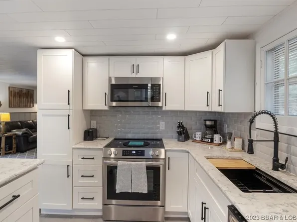 31264 Panther Trail Rd, Rocky Mount, MO 65072