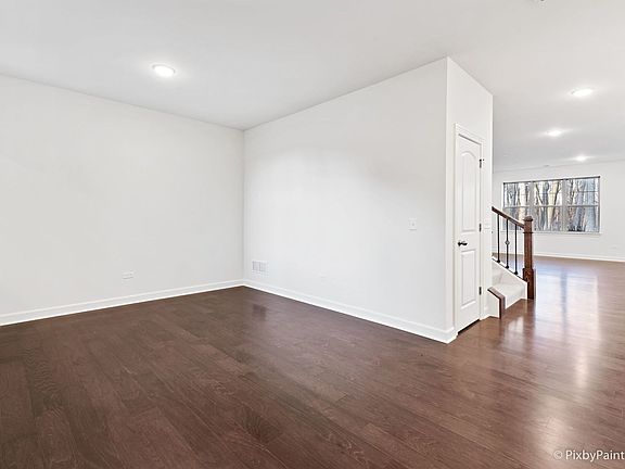 3rd image of 71 Woodland Trl #25