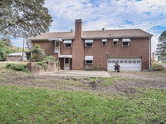 3rd image of 8395 Compass Ct