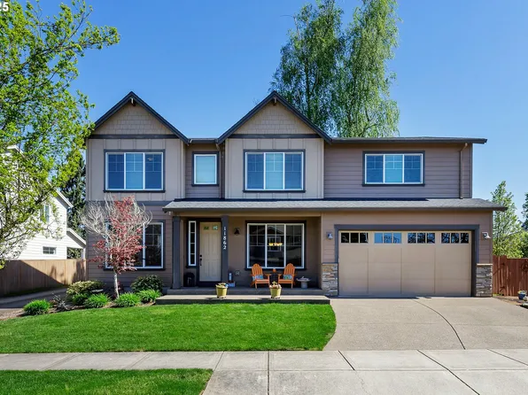 11862 White Ln, Oregon City, OR 97045