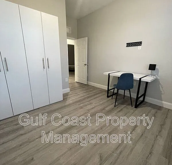 1924 Marlay Ave — Photo 12