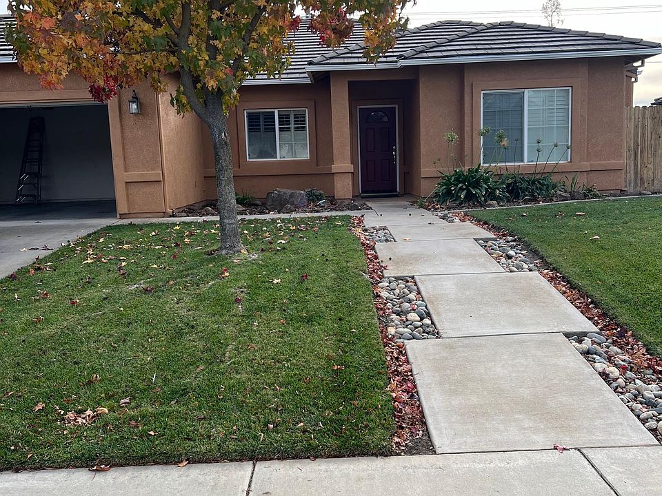 1st image of 37 Birchwood Pl
