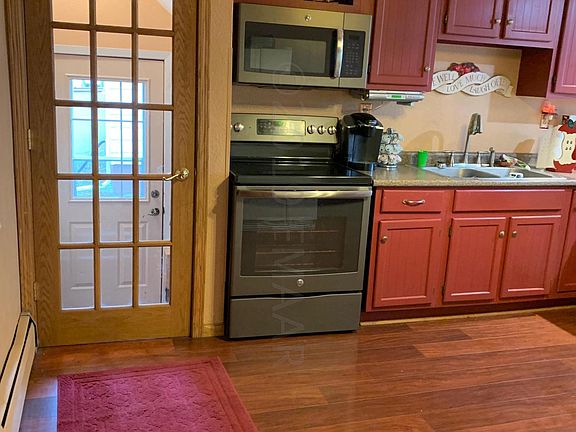 5th image of 119 E Caledonia Ave