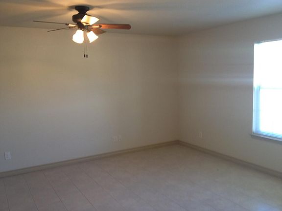4th image of 2309 Sailing Way N Unit A