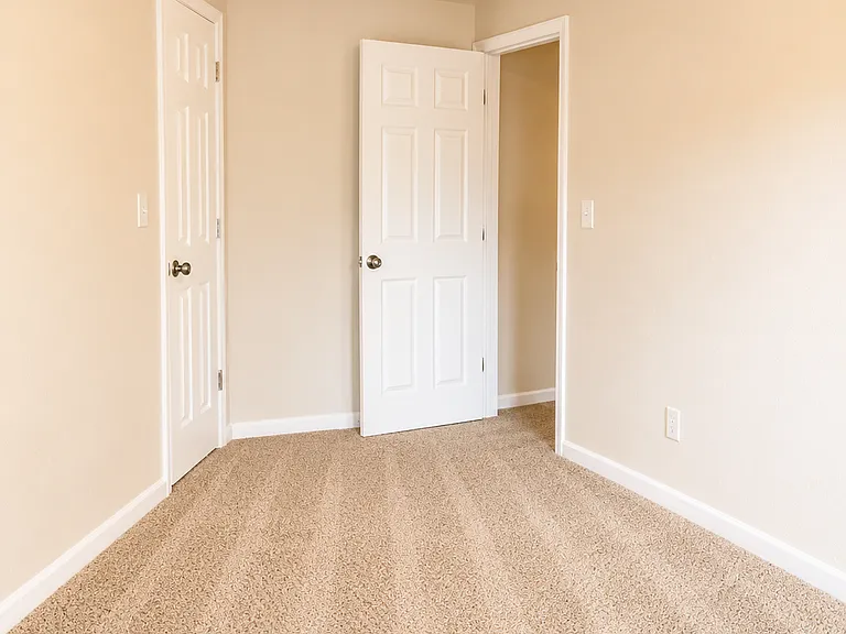 123 W Birch St #4 — Photo 9