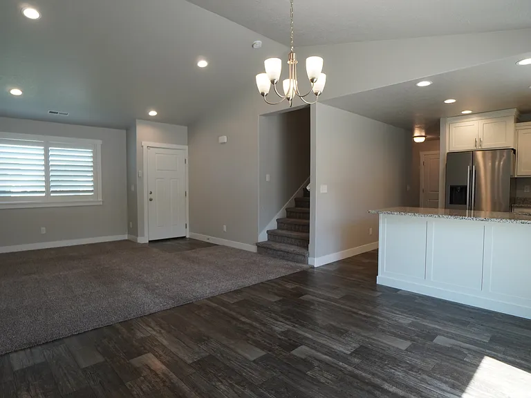 4606 S West Park Dr — Photo 4