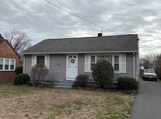 53 William St, Feeding Hills, MA 01030