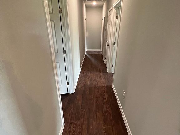 5th image of 1008 Woodland Dr