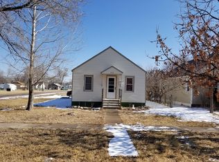 432 N 4th Ave, Sterling, CO 80751