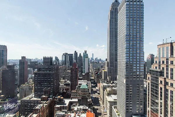 Sold by Plaza Real Estate Group | media 21