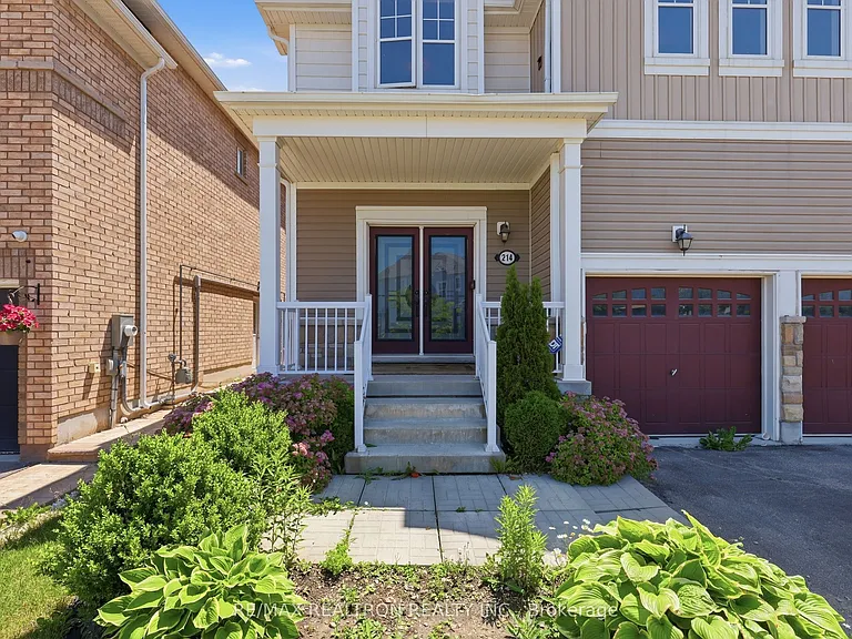 214 Irwin St — Photo 3