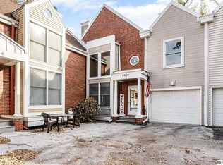 3610 Leavenworth Ct, Omaha, NE 68105