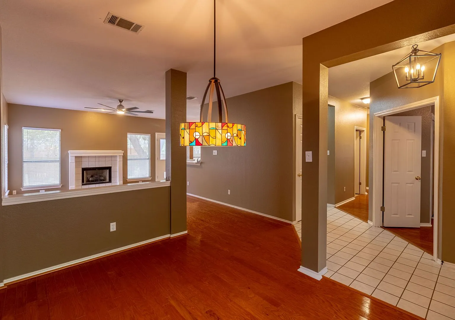 4 bedroom, 2 bathroom home in South Austin! — Photo 3