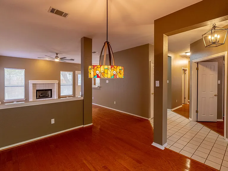 8209 Forest Heights Ln — Photo 3