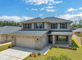 228 Baycliff Dr, Crestview, FL 32536