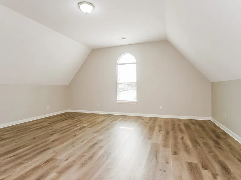 7838 Alexanders Crossing Dr — Photo 15